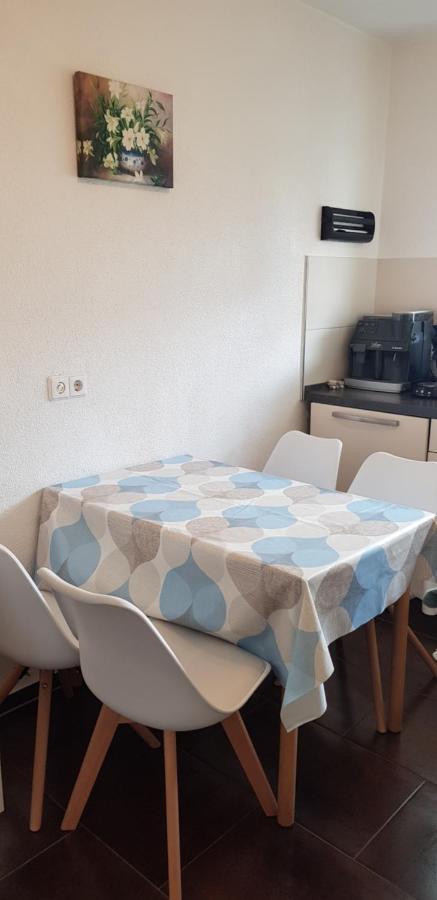 Viktoria Apartment FDH Екстериор снимка